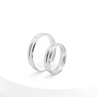 Aliança Prata Friso Coração