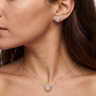 Conjunto Coração Amabile Prata — na modelo