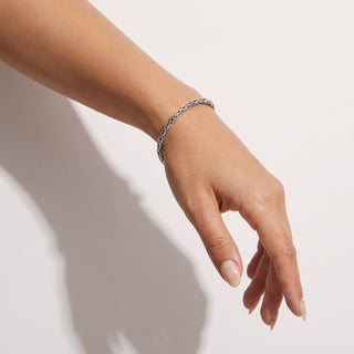 Pulseira Imperium Prata — na modelo